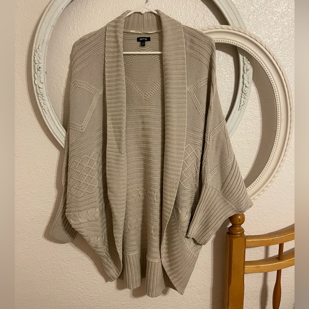 Womens Apt 9 cocoon sweater, size XL